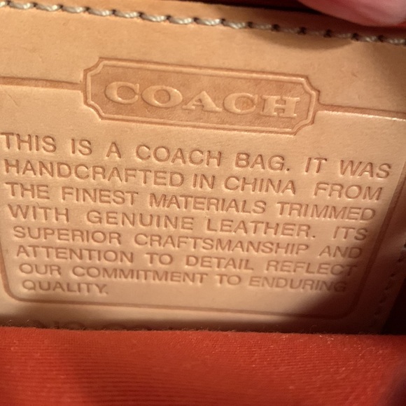 Authentic Coach Shoulder Bag & Matching Wallet - Picture 4 of 9